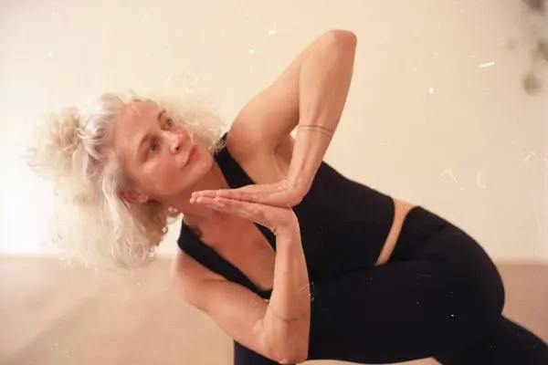 Morning Yoga at Pragovka Gallery